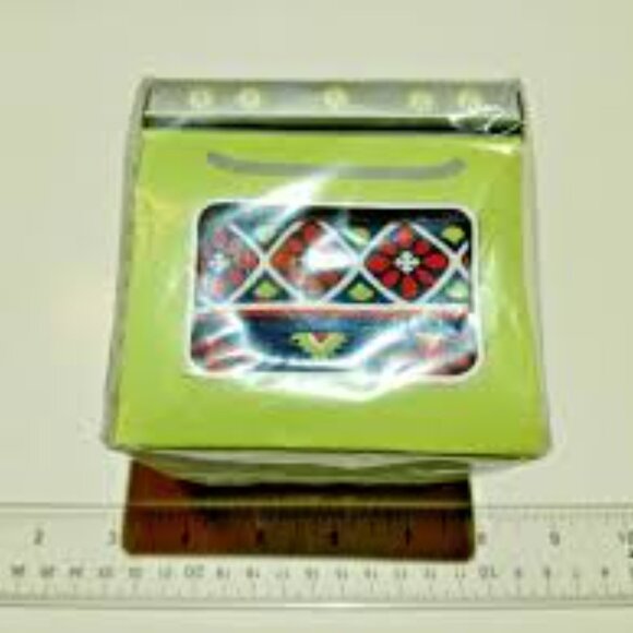 NIB Vera Bradley  What's Cookin' Apron SUN VALLEY - Picture 5 of 5